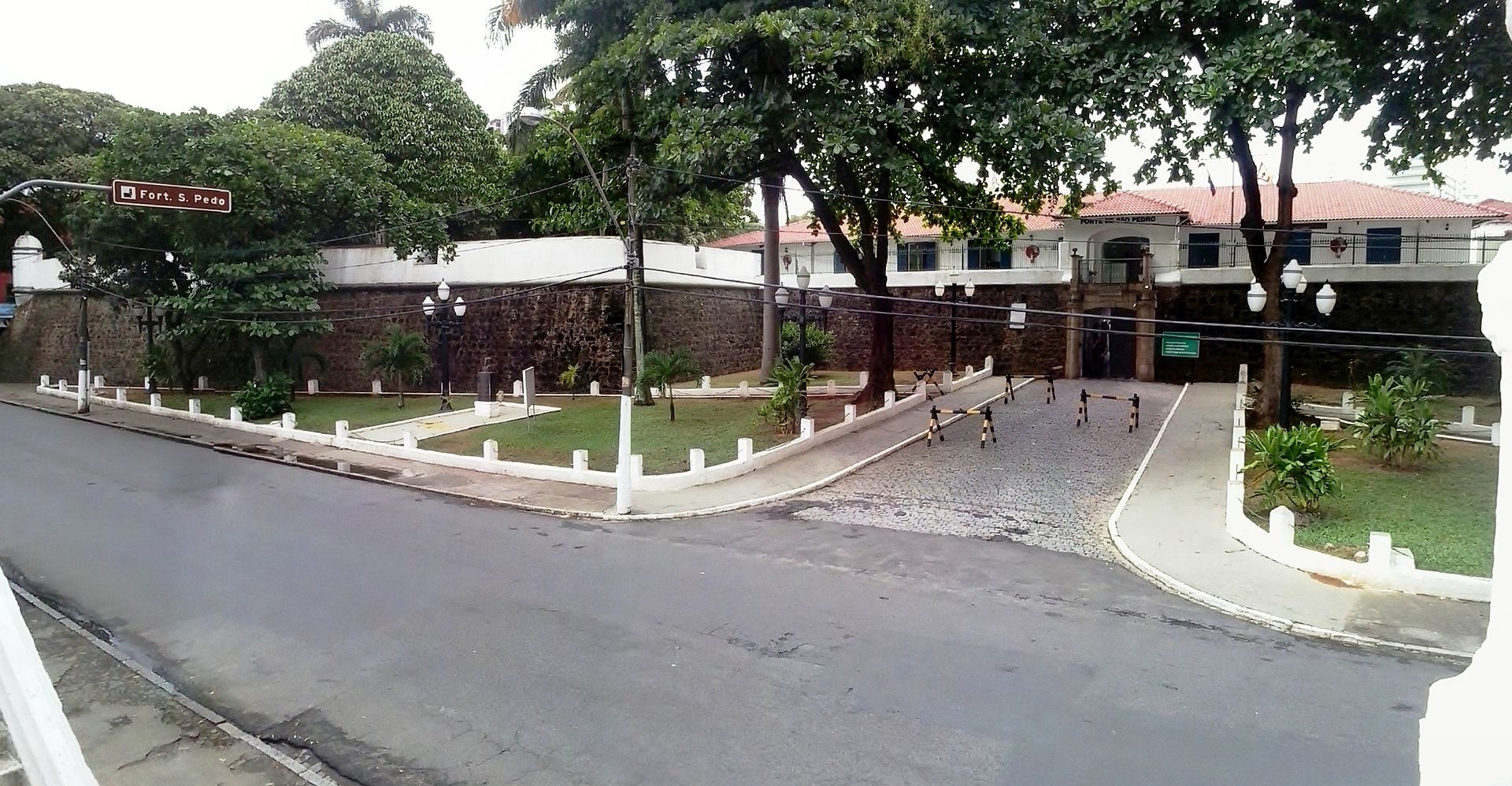Imagem de referência de Forte de São Pedro, descrito nos dados abertos como bem tombado pelo Instituto do Patrimônio Artístico e Cultural da Bahia na cidade de Salvador
