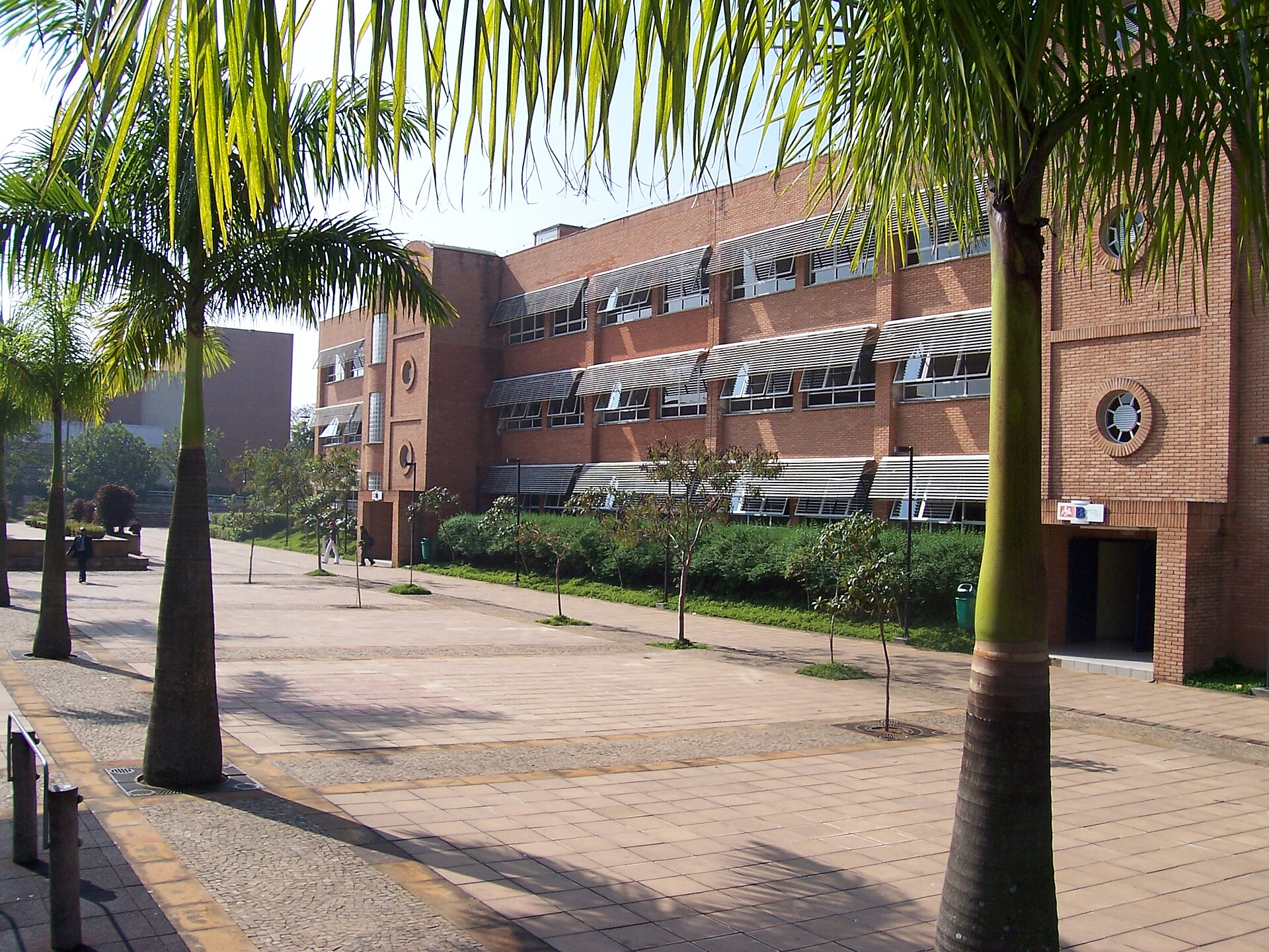 Imagem de referência de Colégio Humboldt, descrito nos dados abertos como colégio alemão em São Paulo, Brasil