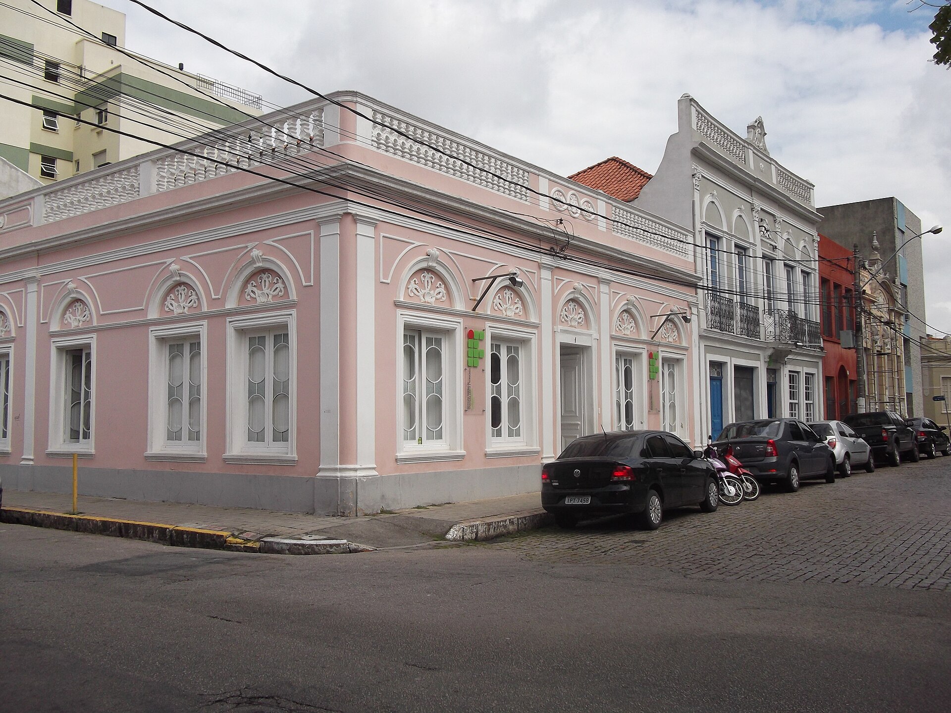 Imagem de referência de Instituto Federal de Educação, Ciência e Tecnologia Sul-rio-grandense, descrito nos dados abertos como instituição brasileira pública de ensino médio e superior