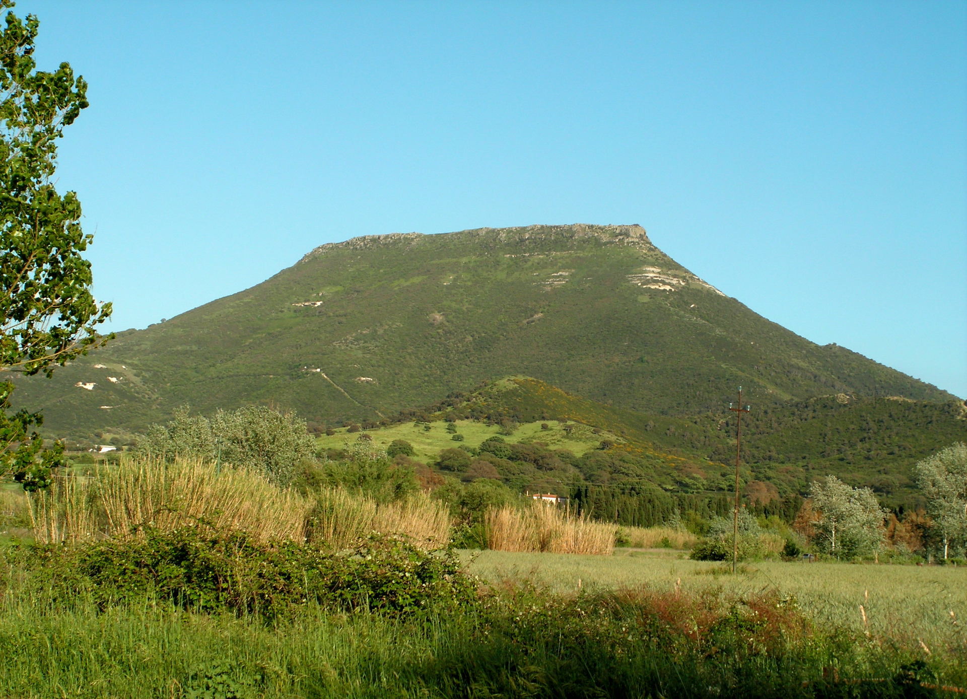 Imagem de referência de Monte Santo, descrito nos dados abertos como município do Estado da Bahia, Brasil