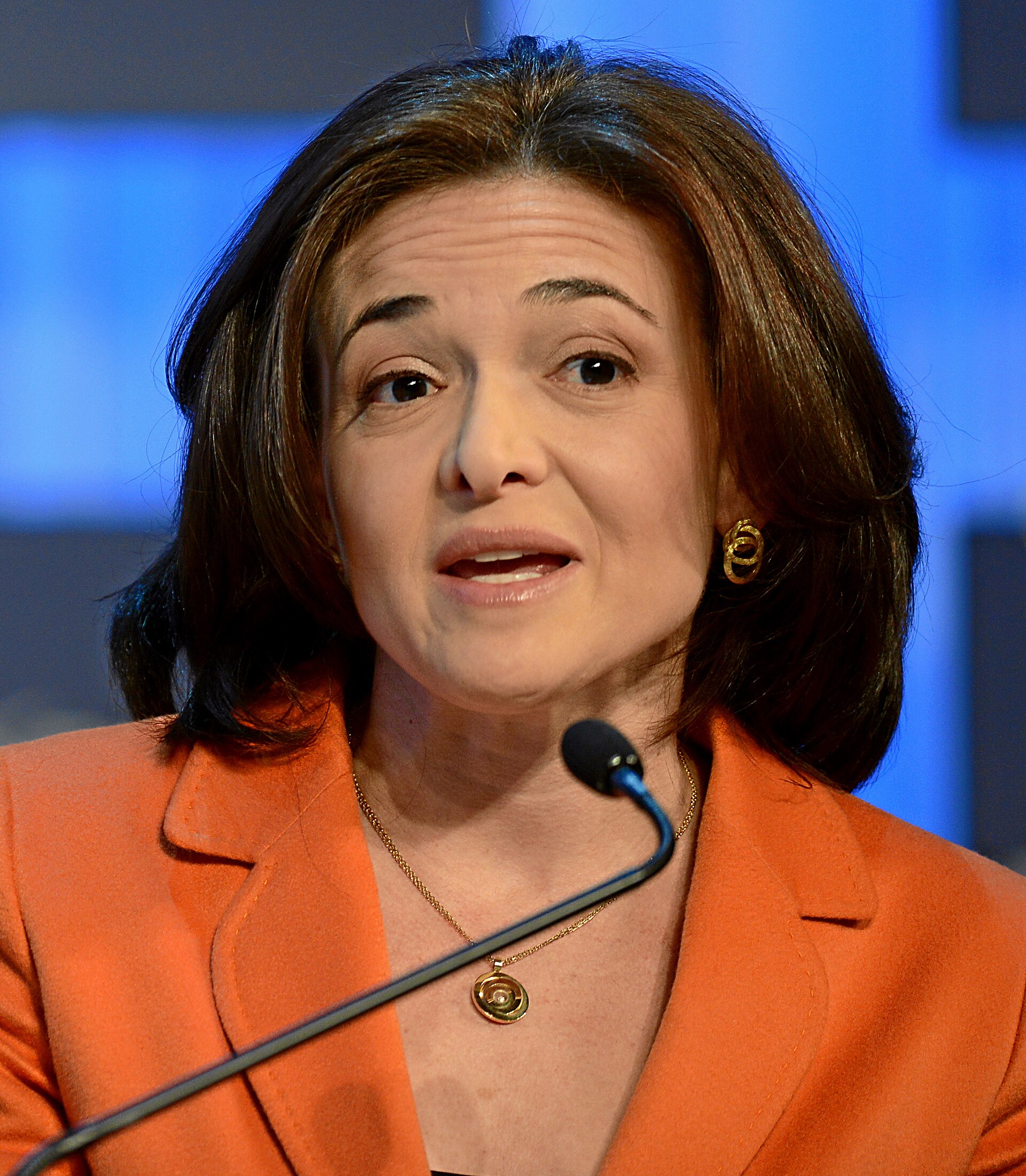 Imagem de referência relacionada a Sheryl Sandberg, item descrito como empresária americana