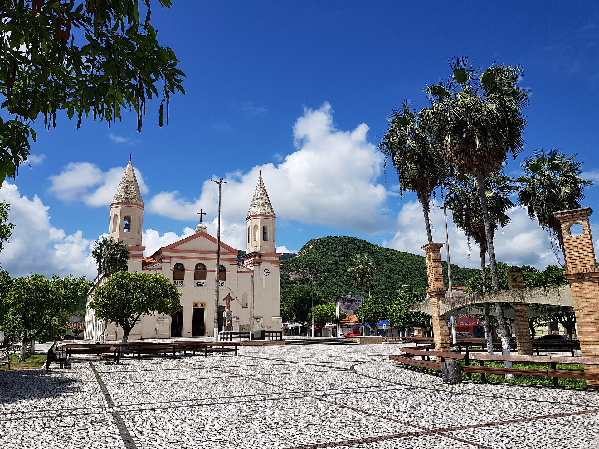 Imagem de referência de Diocese de Itapipoca, descrito nos dados abertos como circunscrição Eclesiástica da Igreja Católica no estado do Ceará (Brasil)