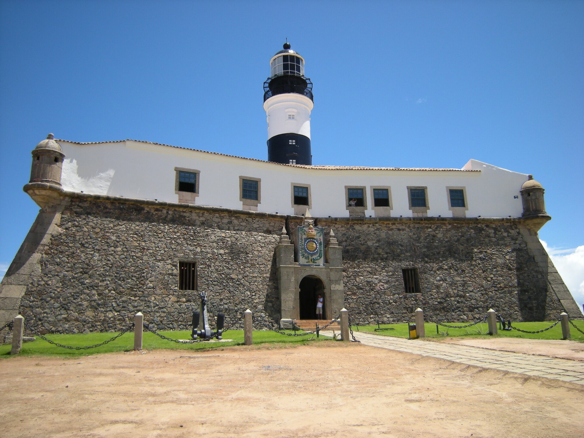 Imagem de referência de Forte de Santo Antônio da Barra, descrito nos dados abertos como fortaleza em Salvador, Bahia