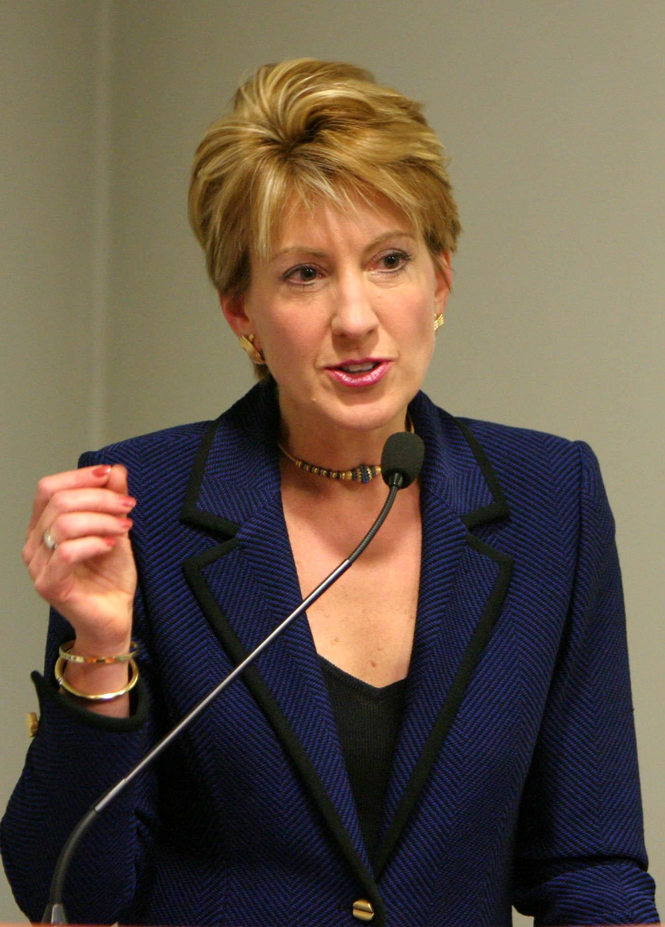 Imagem de referência relacionada a Carly Fiorina, item descrito como registro de referência sobre Carly Fiorina, organizado a partir de dados estruturados abertos