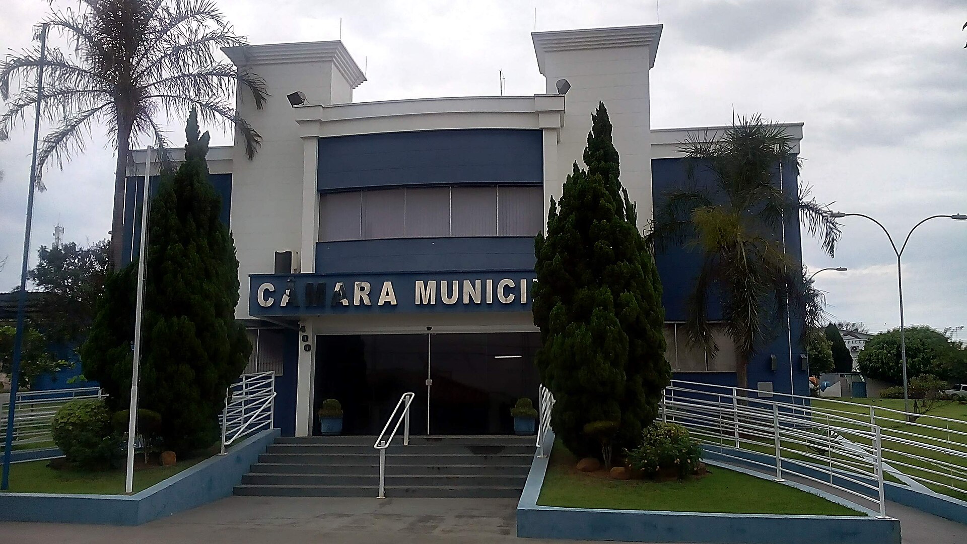 Imagem de referência de Câmara Municipal de Laranjal Paulista, descrito nos dados abertos como poder legislativo de Laranjal Paulista, município do Brasil