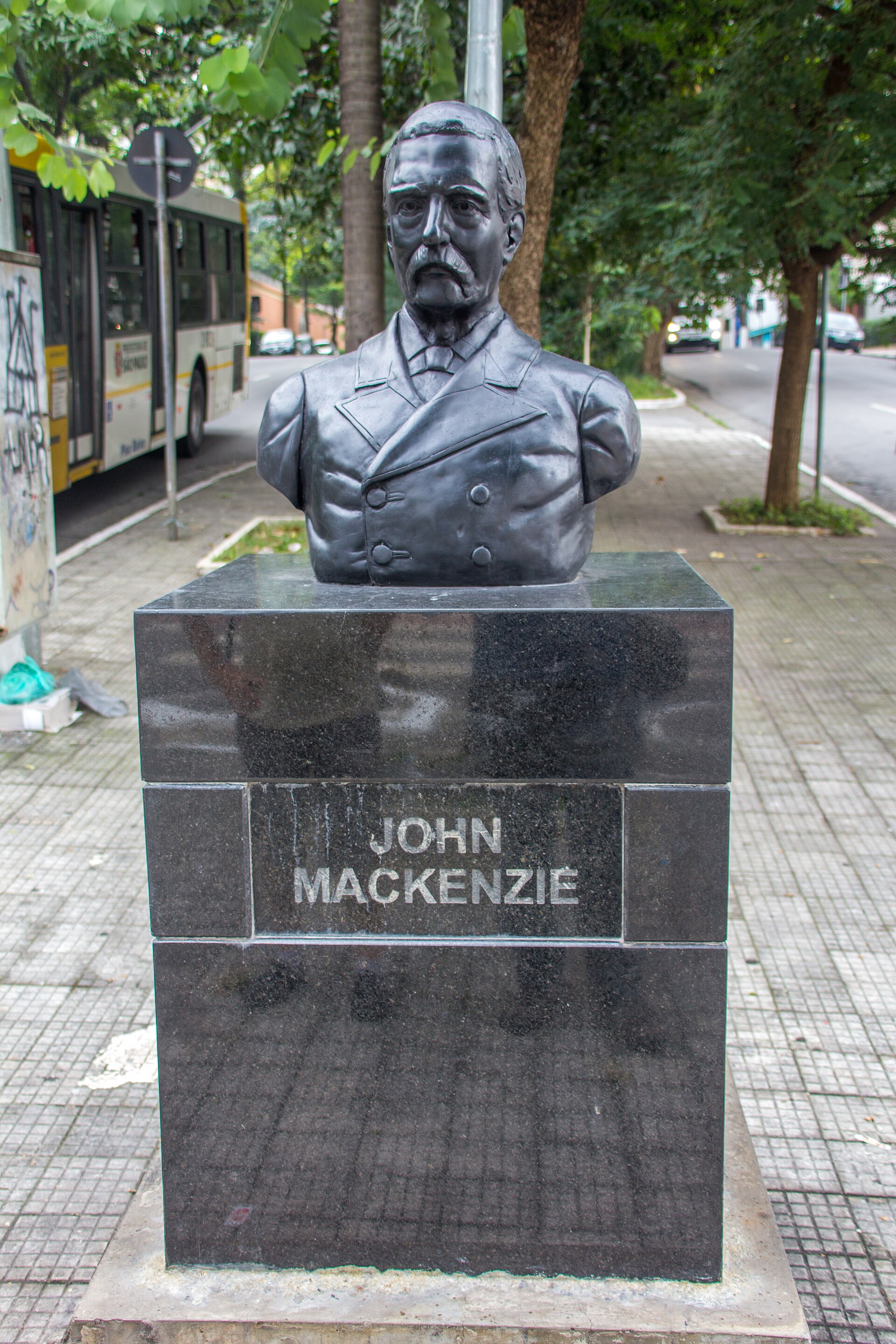 Imagem de referência de John Mackenzie, descrito nos dados abertos como monumento localizado no Brasil