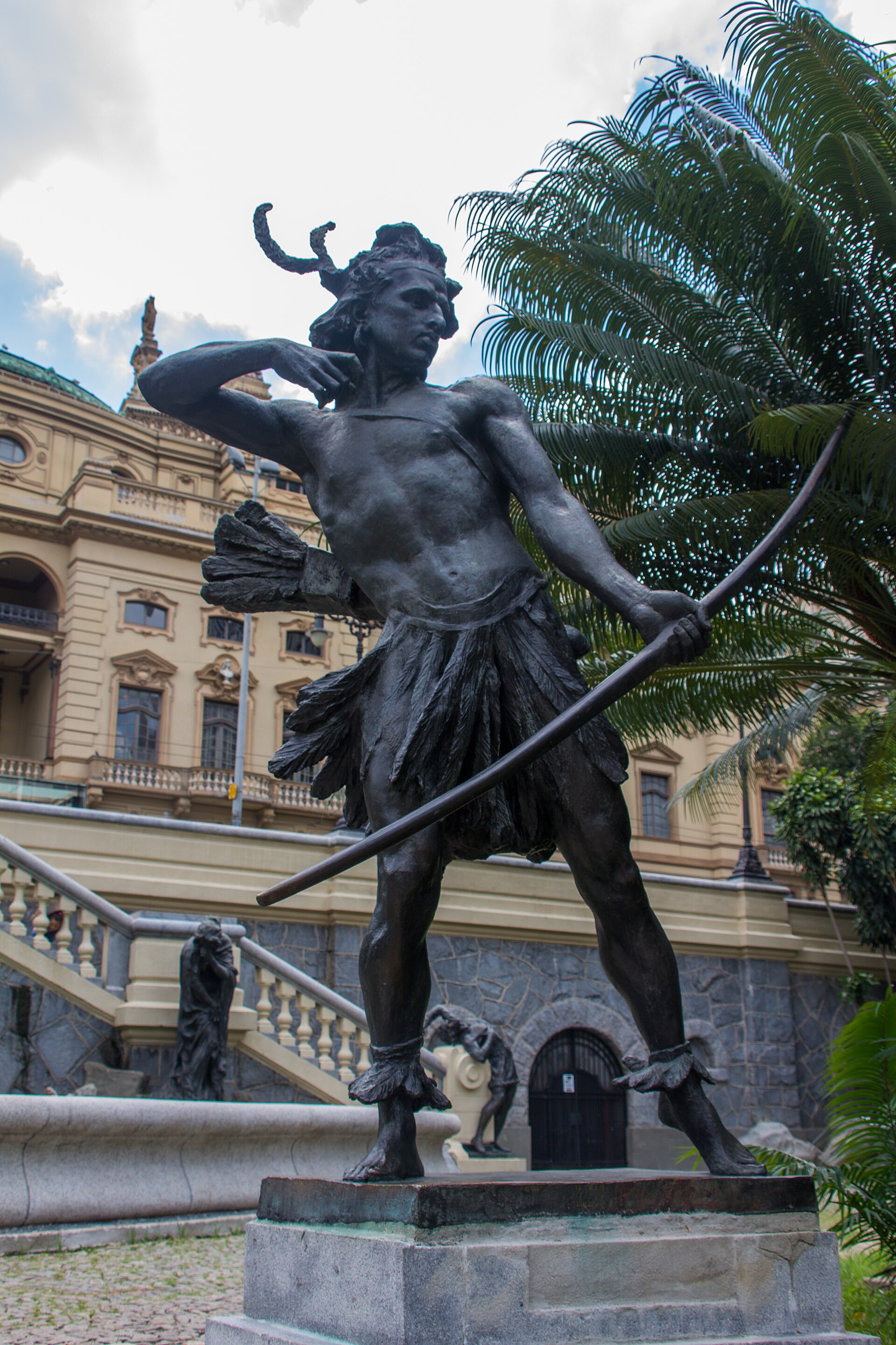 Imagem de referência de Guarany, descrito nos dados abertos como monumento na cidade de São Paulo