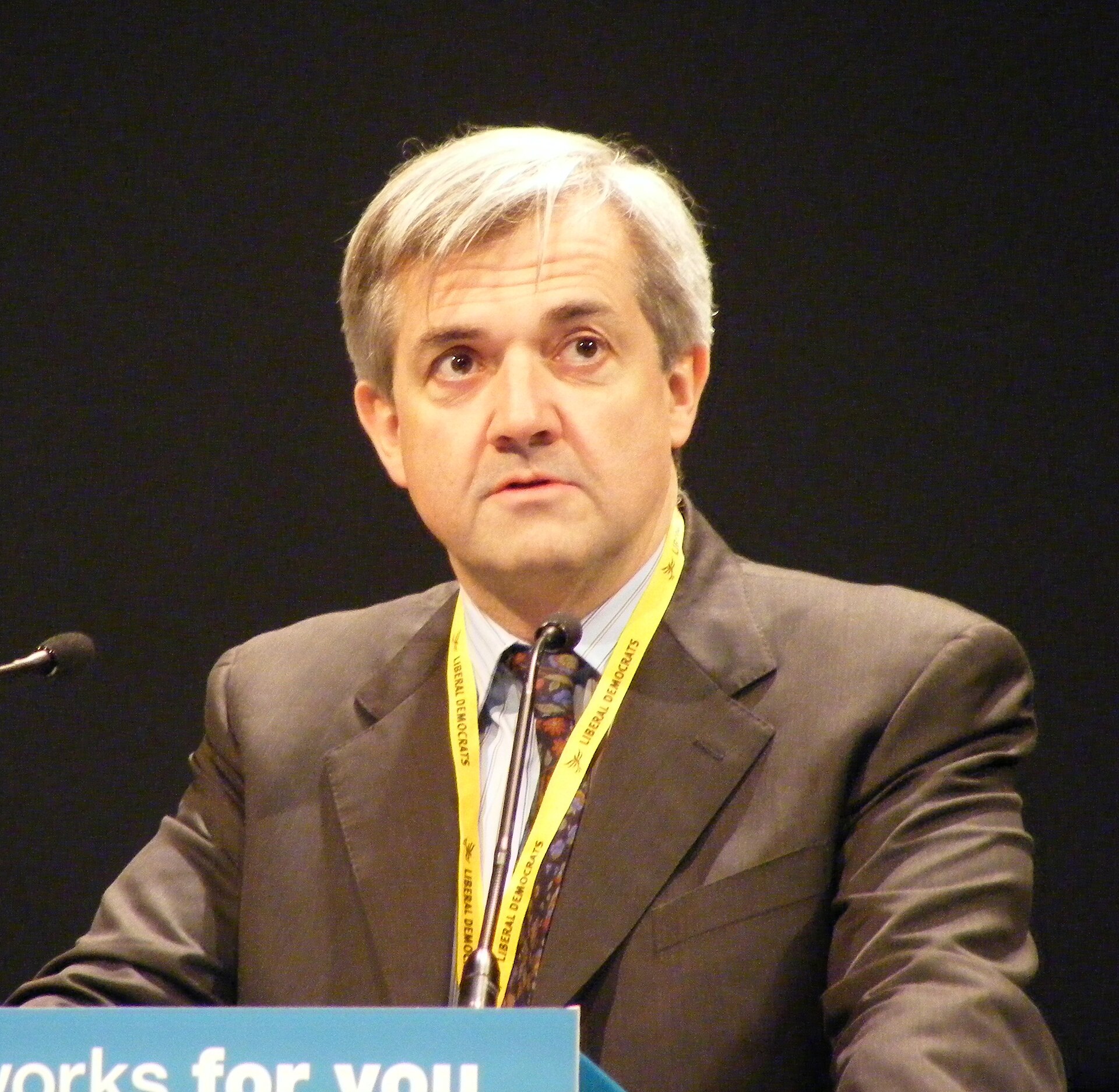 Imagem de referência relacionada a Chris Huhne, item descrito como empreendedor, Reino Unido