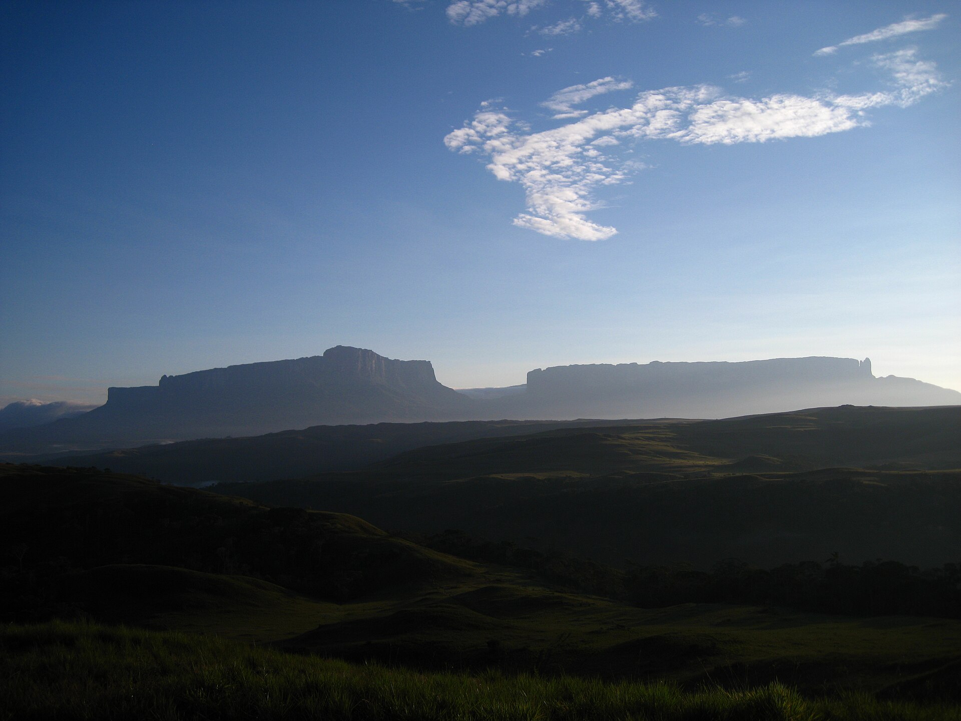 Imagem de referência de Parque Nacional do Monte Roraima, descrito nos dados abertos como unidade de conservação da natureza pertencente ao governo federal brasileiro