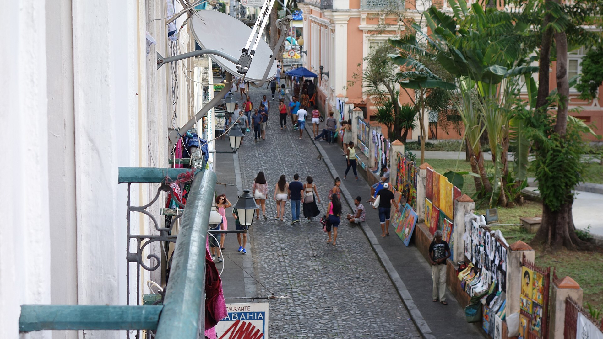 Imagem de referência de Rua das Portas do Carmo, descrito nos dados abertos como logradouro público em Salvador, Bahia, Brasil