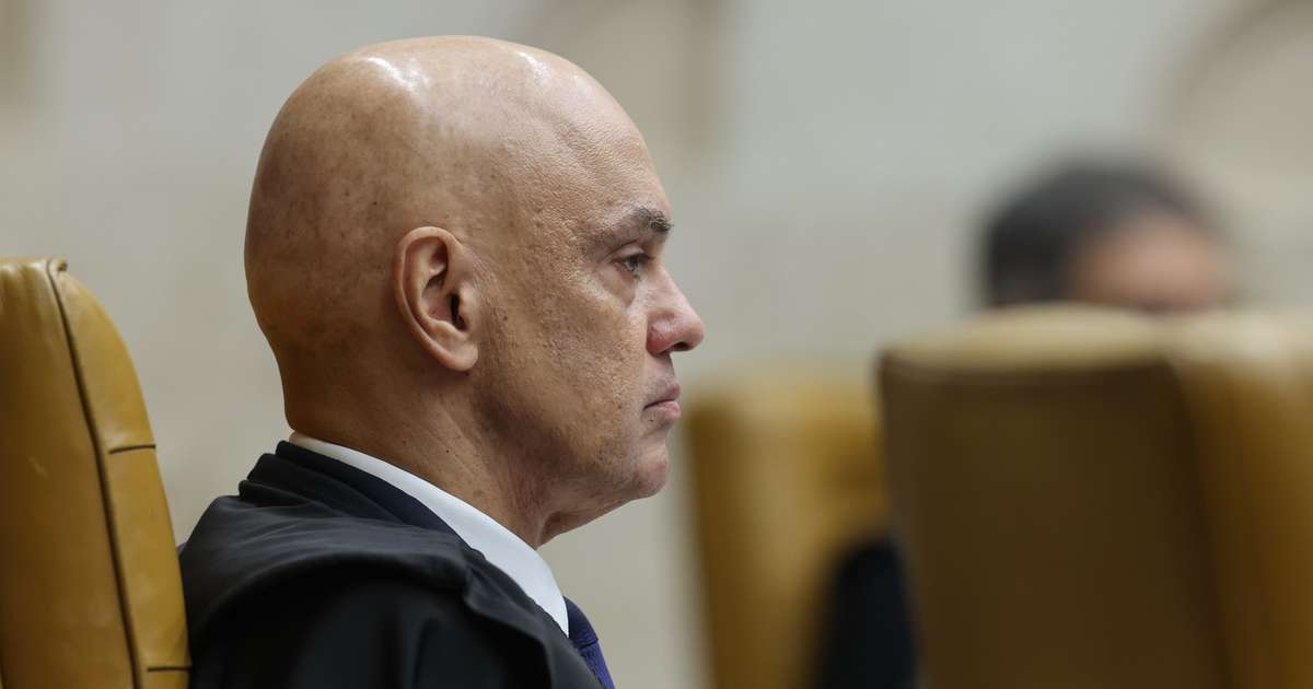 Moraes manda cancelar o passaporte de Eduardo Bolsonaro e determina início de cumprimento da pena