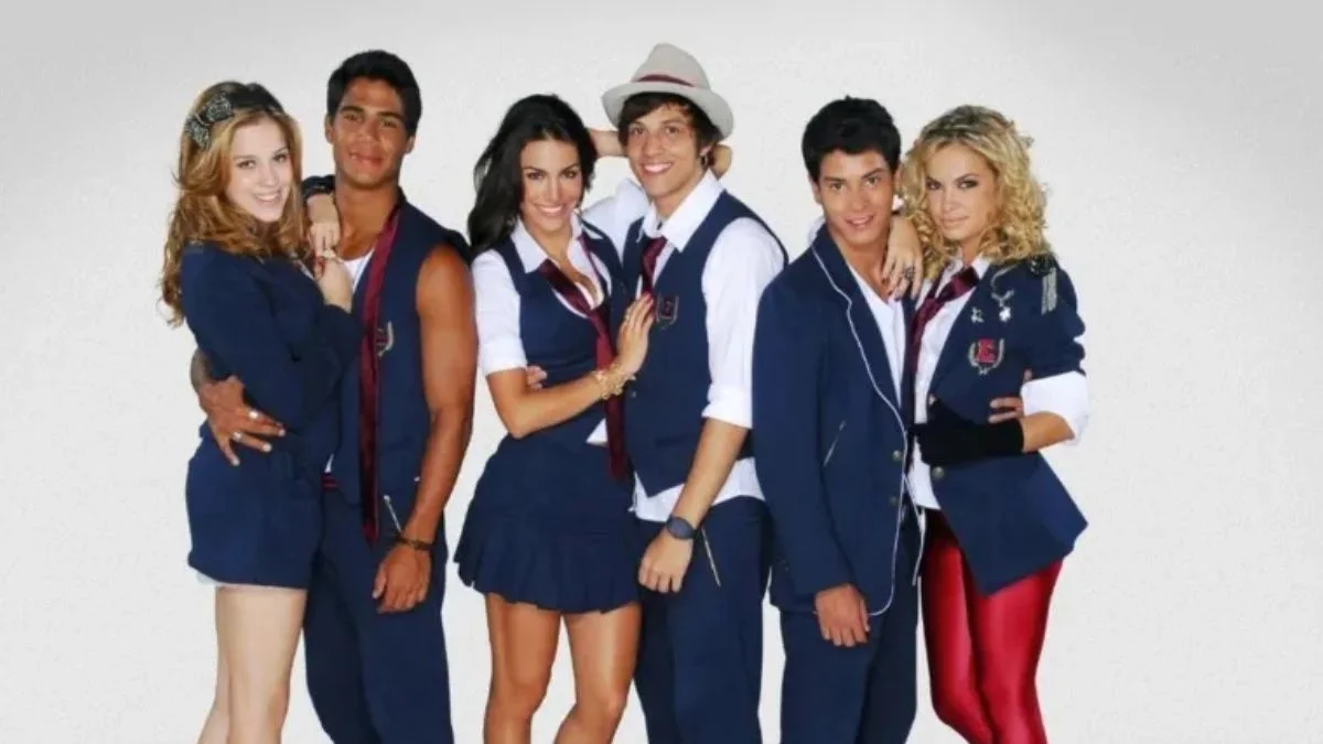 Atores de Rebelde lamentam morte de Lua Blanco, intérprete de Roberta