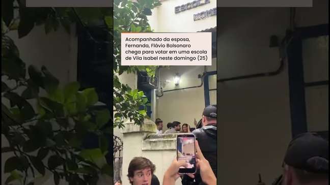 ‘Pacífico, mas hostil’: comerciante clima durante votação de Flávio Bolsonaro em escola na Zona Norte do Rio