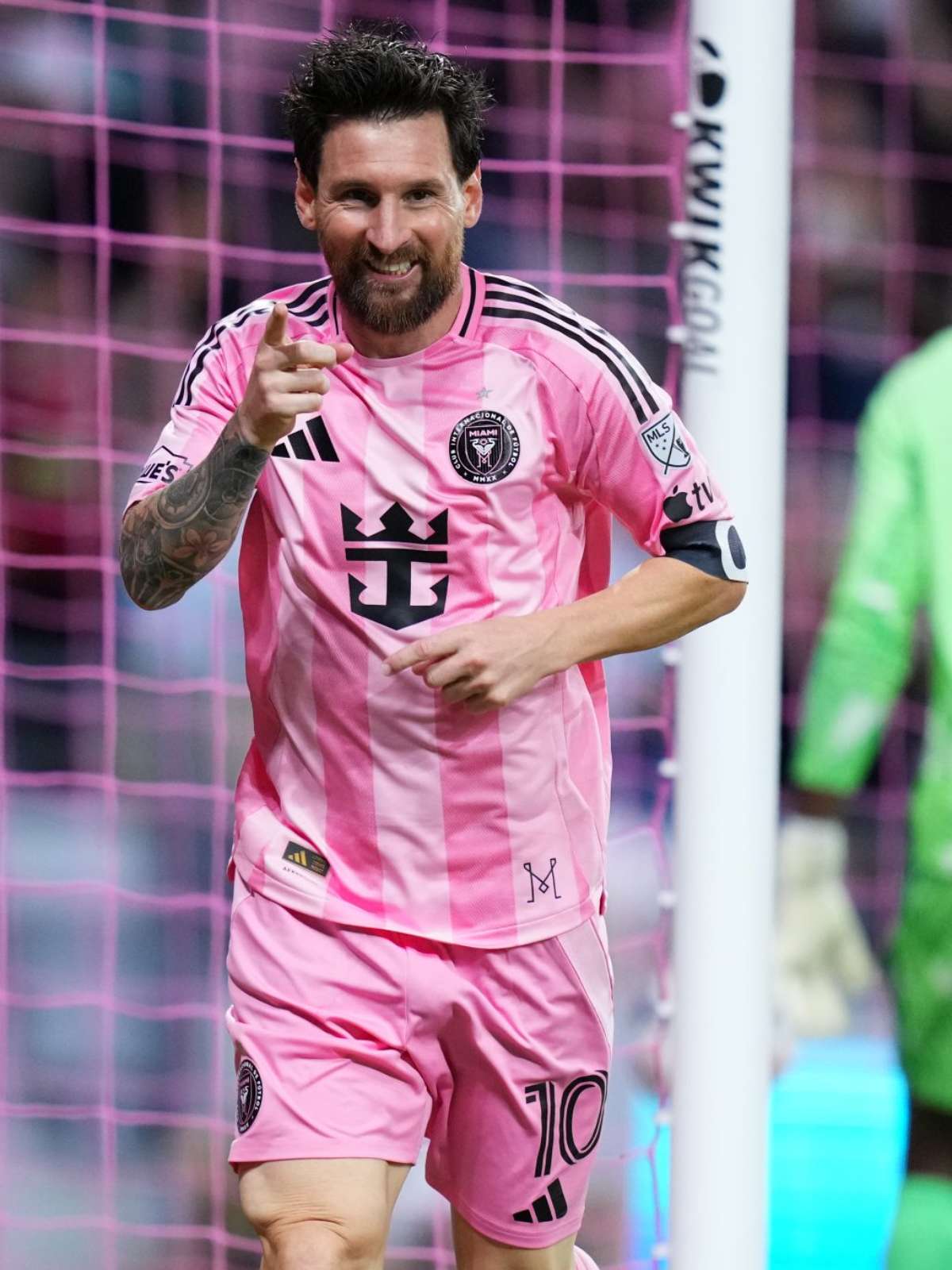 Messi faz dois gols contra o Atlanta United e se aproxima de marca histórica