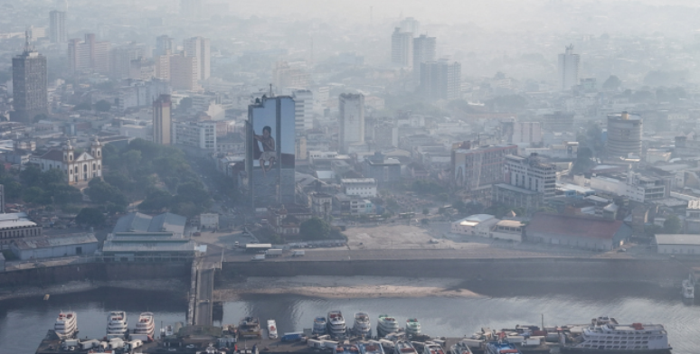 Escolas e universidades suspendem aulas em Manaus devido à baixa qualidade do ar