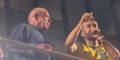 André Janones exaltou Lula durante discurso na Avenida Paulista, em São Paulo Foto: Reprodução/TV Globo