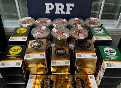 PRF apreende mais de 10 mil cigarros artesanais irregulares na BR-116, em Vitória da Conquista (BA)