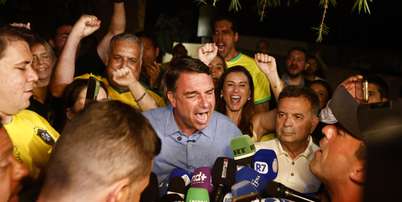 Flávio em primeiro discurso após a apuração de votos do primeiro turno neste domingo, 4 Foto: WILTON JUNIOR/ESTADÃO CONTEÚDO