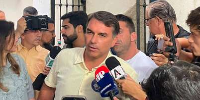 Imagem da matéria: ‘Pacífico, mas hostil’: comerciante clima durante votação de Flávio Bolsonaro em escola na Zona Norte do Rio