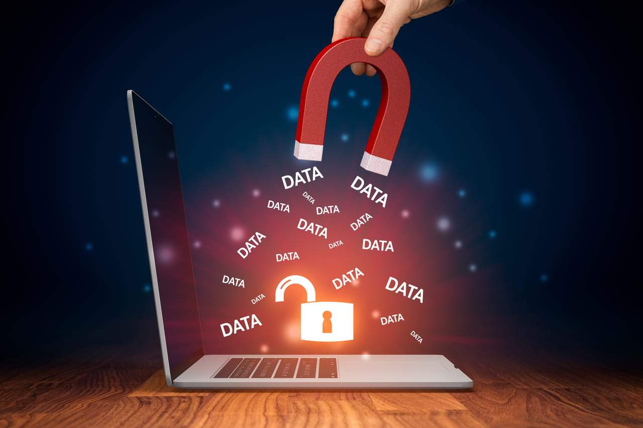 Imagem da matéria: Grupo hacker diz ter roubado 590 GB de dados da PwC; empresa investiga incidente