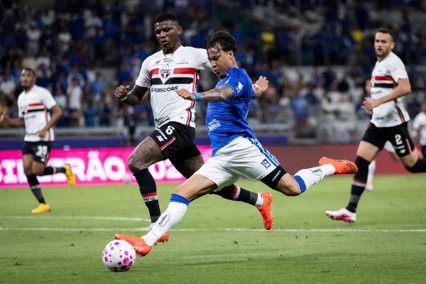 Artur Jorge reconhece superioridade do Cruzeiro: “Vitória justa” - destaque galeria