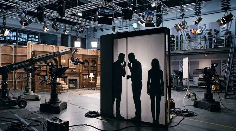 Comentários depreciativos sobre famosas feitos por Vorcaro e diretor da Globo não são novidade nos bastidores da TV